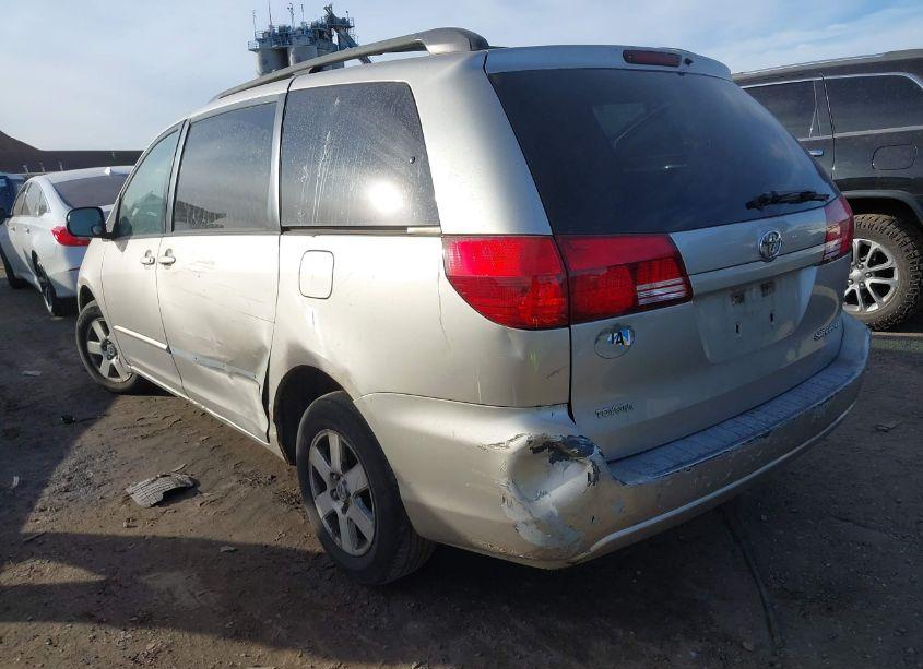 Photo 3 of 2005 Toyota Sienna LE (VIN 5TDZA23C75S347075)
