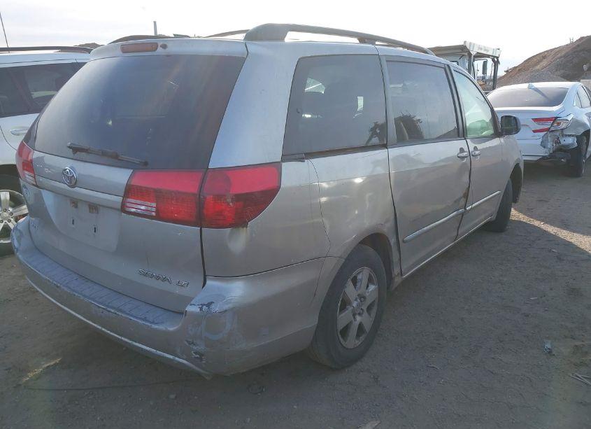 Photo 4 of 2005 Toyota Sienna LE (VIN 5TDZA23C75S347075)