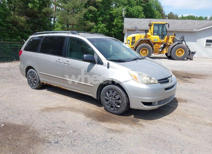2005 Toyota Sienna LE (VIN 5TDZA23C75S353362) main photo