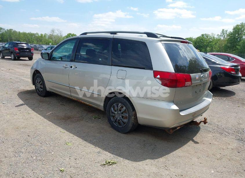 Photo 3 of 2005 Toyota Sienna LE (VIN 5TDZA23C75S353362)