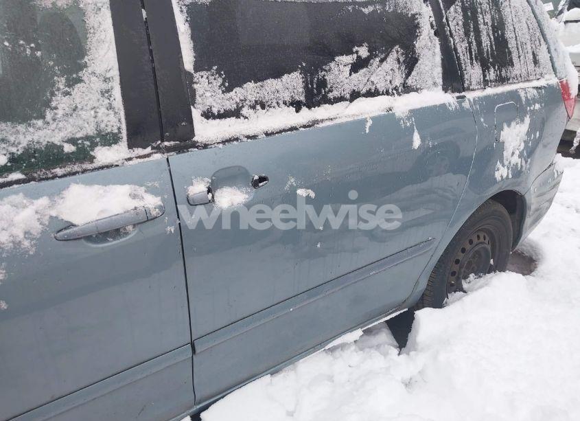 Photo 6 of 2006 Toyota Sienna LE (VIN 5TDZA23C76S398805)