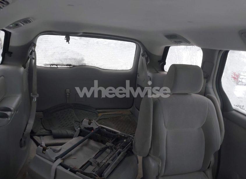 Photo 8 of 2006 Toyota Sienna LE (VIN 5TDZA23C76S398805)