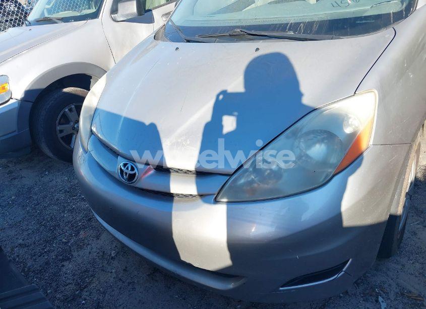 Photo 6 of 2006 Toyota Sienna CE (VIN 5TDZA23C76S456508)