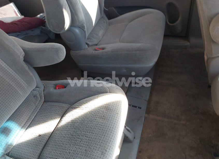 Photo 8 of 2006 Toyota Sienna CE (VIN 5TDZA23C76S456508)