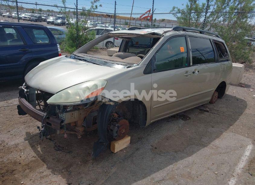 Photo 2 of 2006 Toyota Sienna CE/LE (VIN 5TDZA23C76S482753)