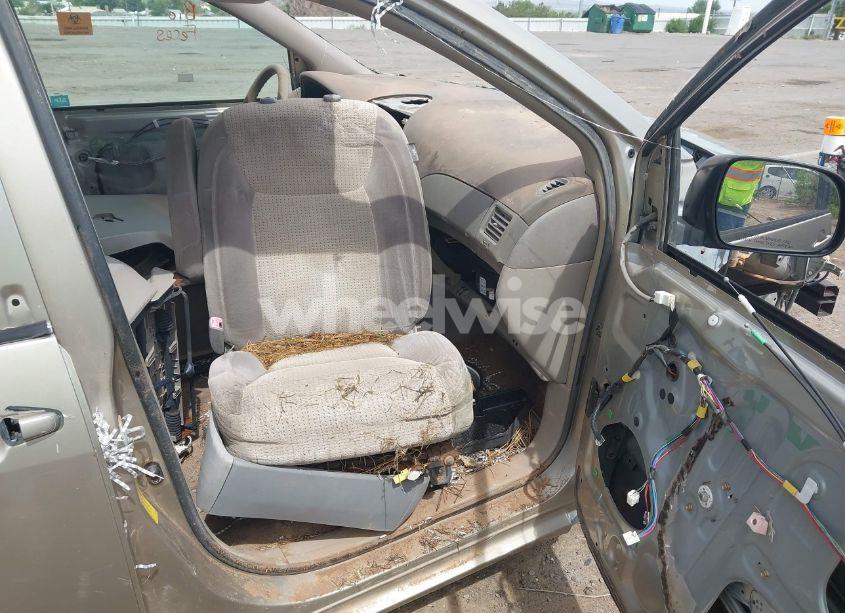 Photo 5 of 2006 Toyota Sienna CE/LE (VIN 5TDZA23C76S482753)