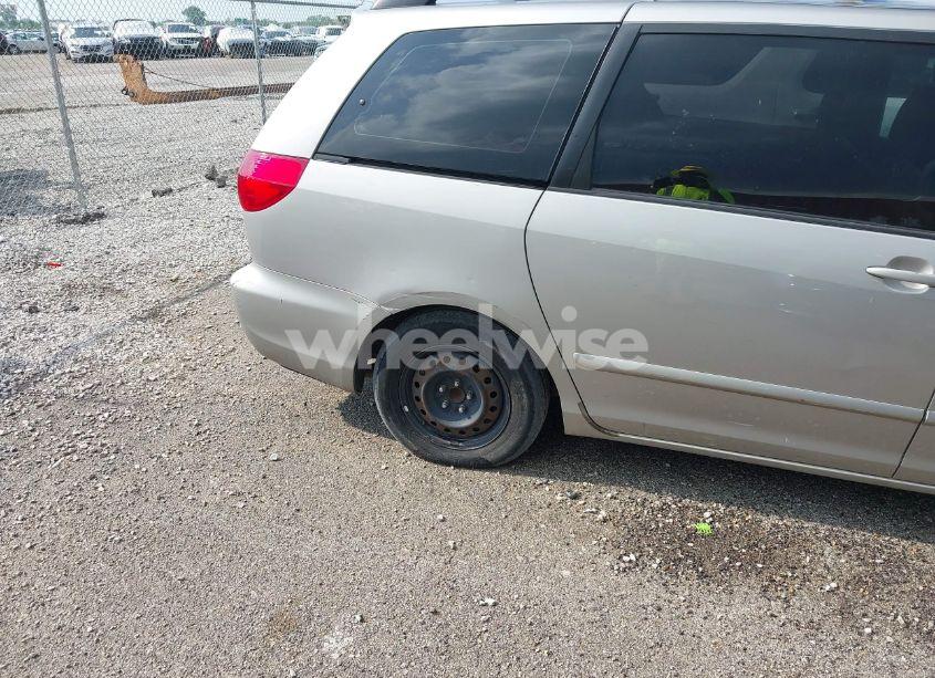 Photo 12 of 2006 Toyota Sienna CE (VIN 5TDZA23C76S495342)