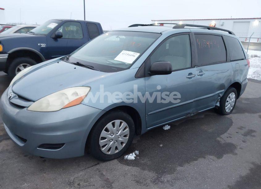 Photo 2 of 2006 Toyota Sienna LE (VIN 5TDZA23C76S560593)