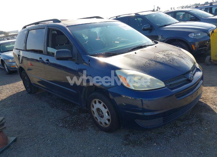 2004 Toyota Sienna LE (VIN 5TDZA23C84S004841) main photo