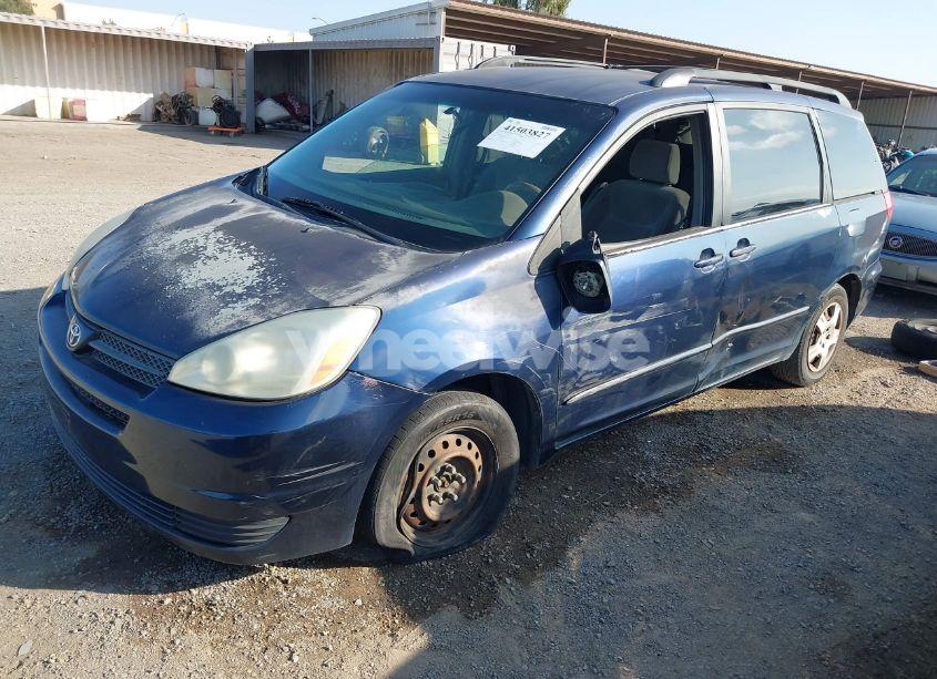 Photo 2 of 2004 Toyota Sienna LE (VIN 5TDZA23C84S004841)