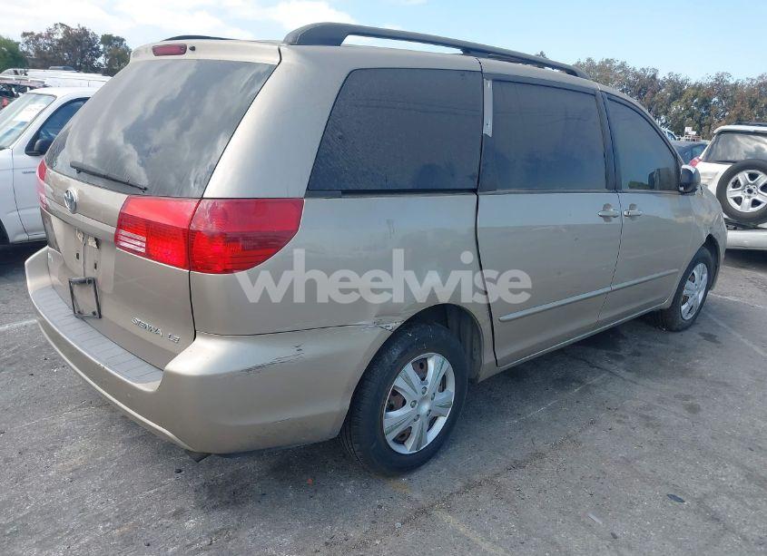 Photo 4 of 2004 Toyota Sienna LE (VIN 5TDZA23C84S047740)