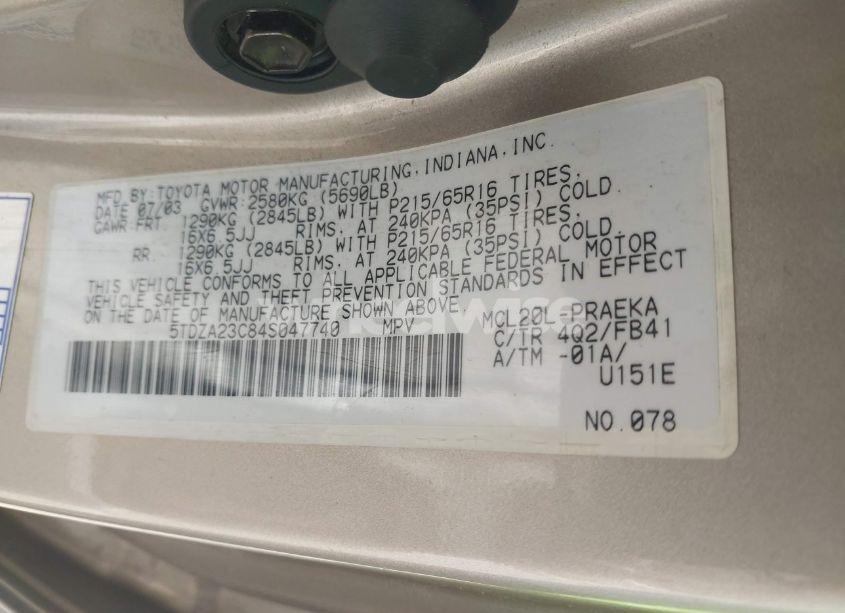 Photo 9 of 2004 Toyota Sienna LE (VIN 5TDZA23C84S047740)