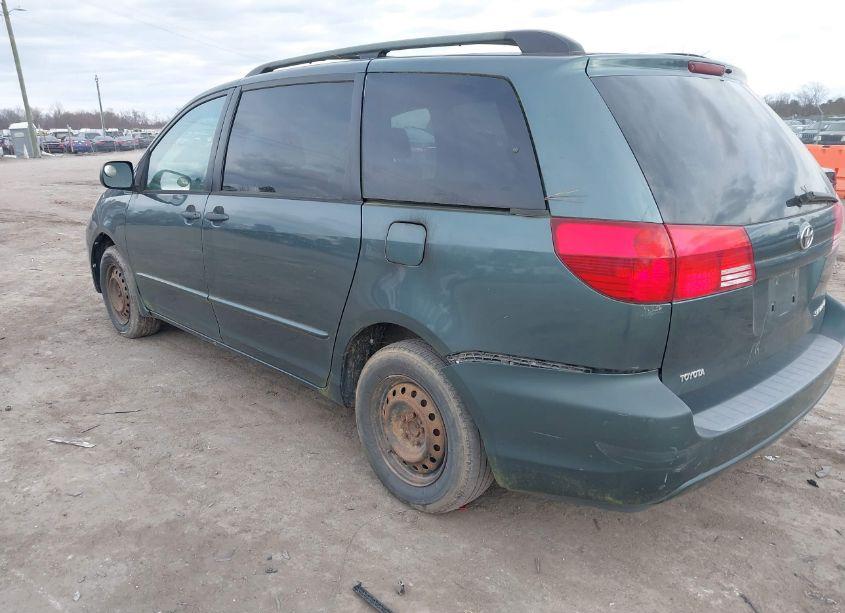 Photo 3 of 2004 Toyota Sienna LE (VIN 5TDZA23C84S063842)
