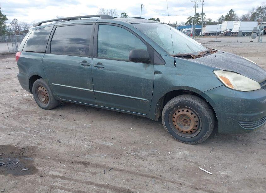 Photo 6 of 2004 Toyota Sienna LE (VIN 5TDZA23C84S063842)