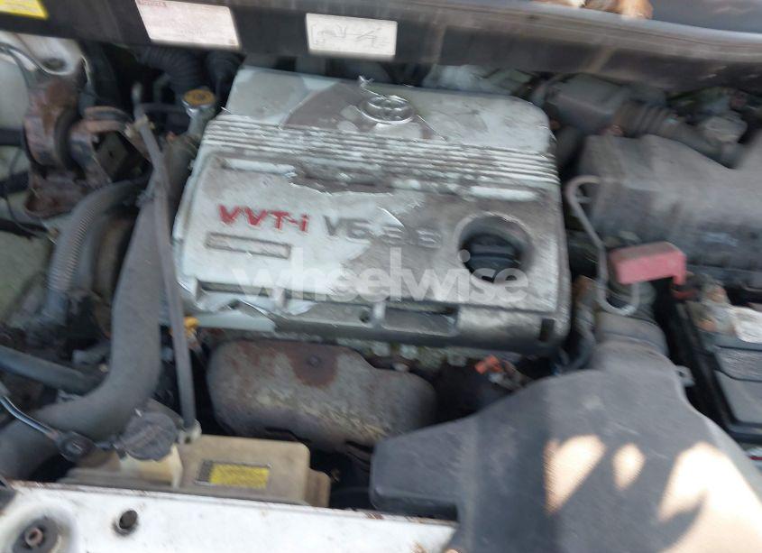 Photo 10 of 2004 Toyota Sienna LE (VIN 5TDZA23C84S095951)