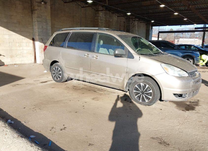 2005 Toyota Sienna LE (VIN 5TDZA23C85S315056) main photo