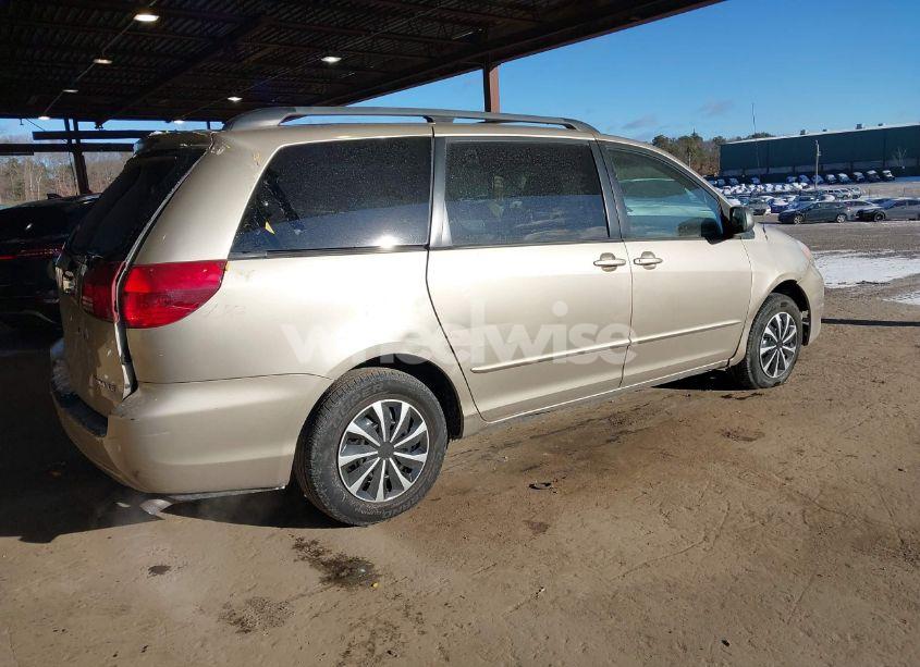 Photo 4 of 2005 Toyota Sienna LE (VIN 5TDZA23C85S315056)