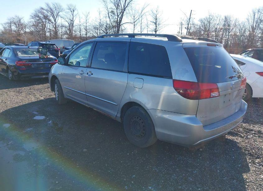 Photo 3 of 2005 Toyota Sienna LE (VIN 5TDZA23C85S338756)