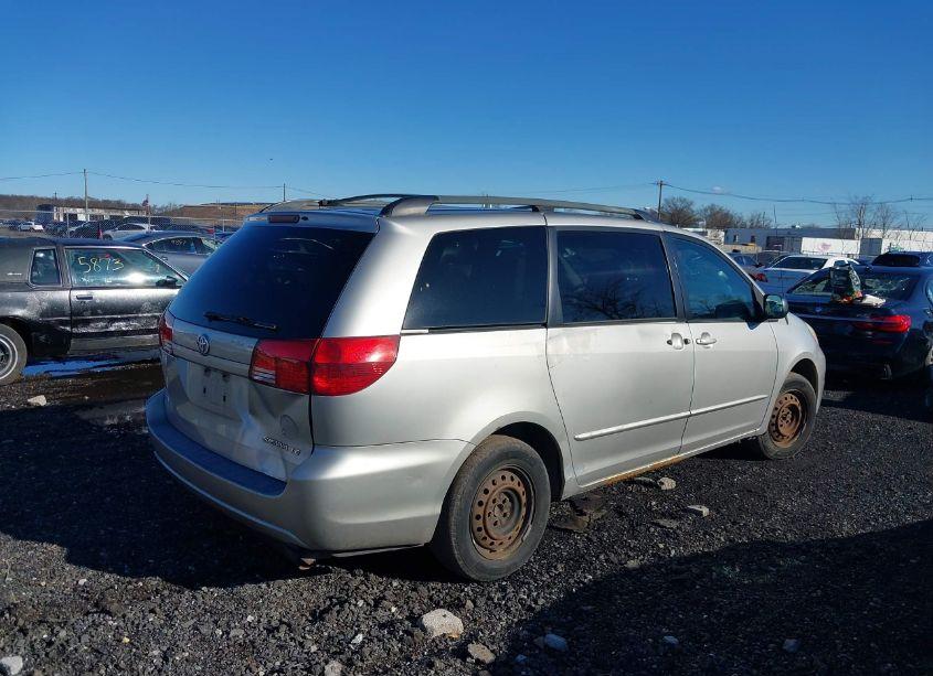 Photo 6 of 2005 Toyota Sienna LE (VIN 5TDZA23C85S338756)