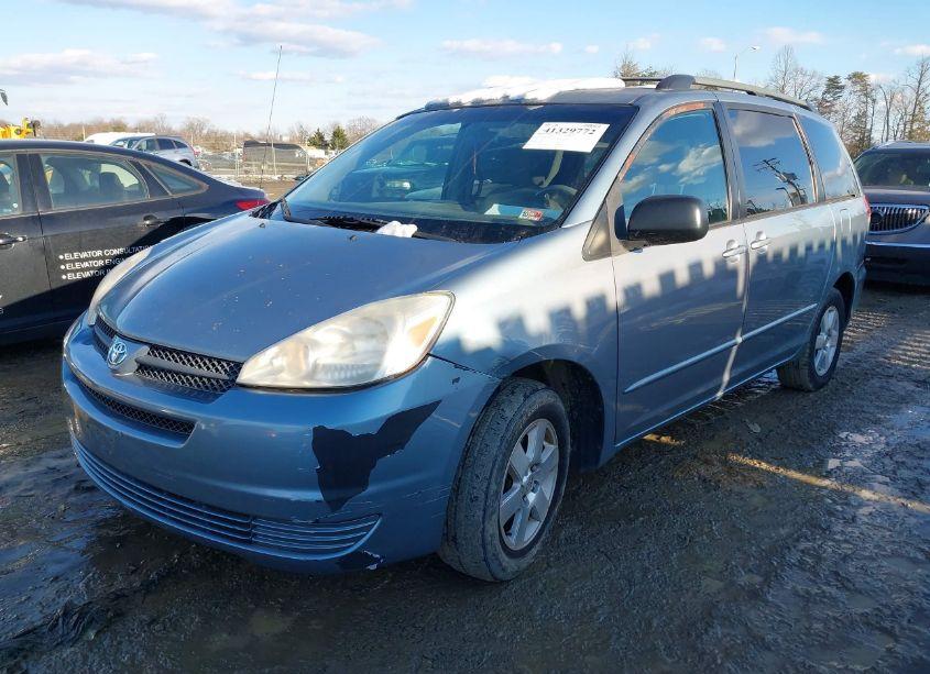 Photo 2 of 2005 Toyota Sienna LE (VIN 5TDZA23C85S364354)