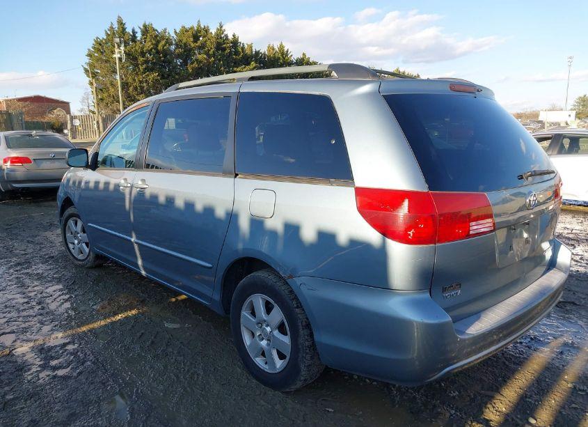 Photo 3 of 2005 Toyota Sienna LE (VIN 5TDZA23C85S364354)