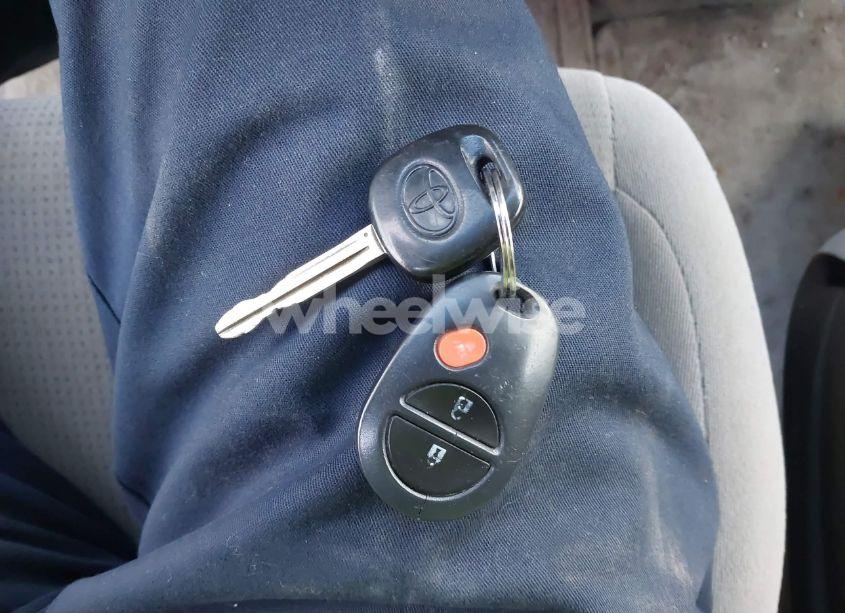 Photo 11 of 2005 Toyota Sienna LE (VIN 5TDZA23C85S374303)