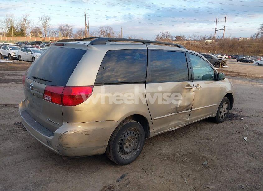 Photo 4 of 2005 Toyota Sienna LE (VIN 5TDZA23C85S374303)