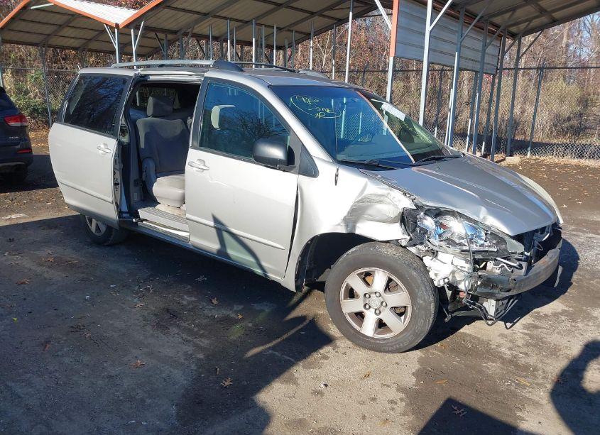 2006 Toyota Sienna LE (VIN 5TDZA23C86S387943) main photo