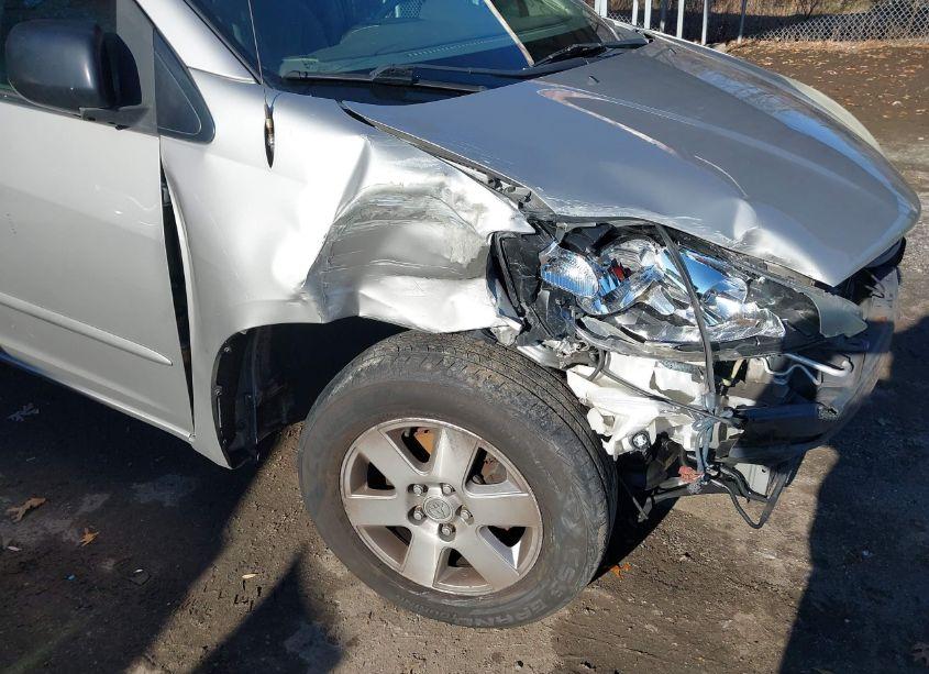 Photo 6 of 2006 Toyota Sienna LE (VIN 5TDZA23C86S387943)