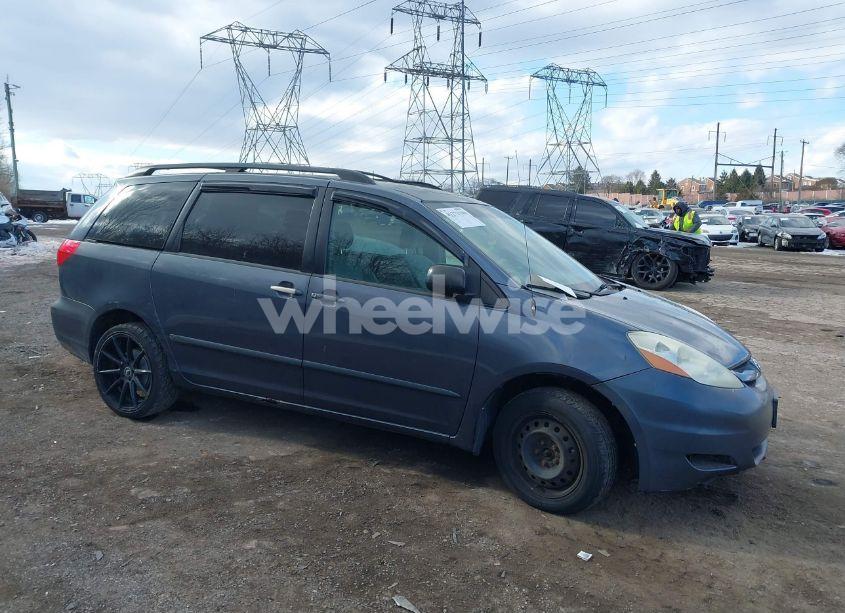 2006 Toyota Sienna LE (VIN 5TDZA23C86S399252) main photo
