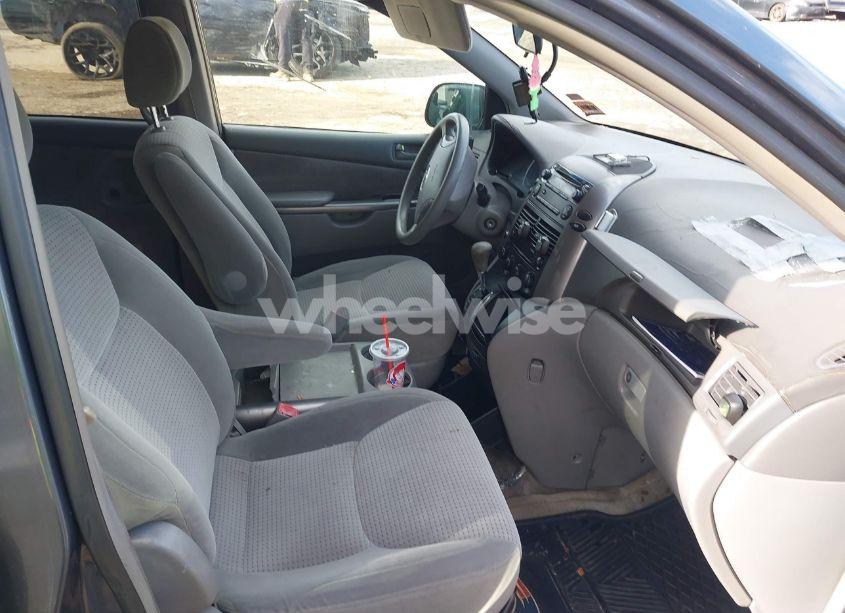 Photo 5 of 2006 Toyota Sienna LE (VIN 5TDZA23C86S399252)