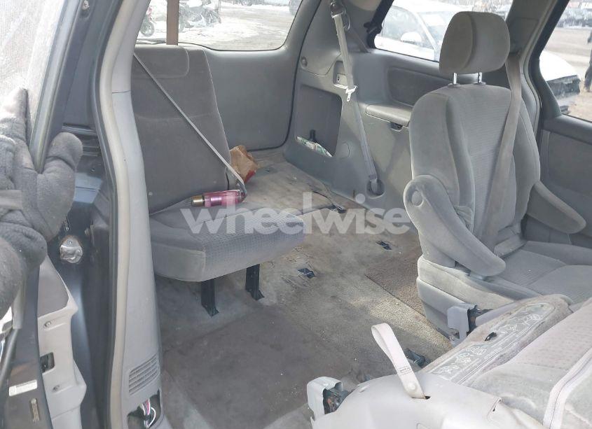 Photo 8 of 2006 Toyota Sienna LE (VIN 5TDZA23C86S399252)