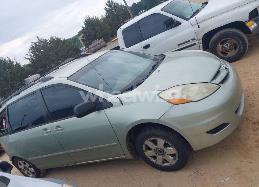 Photo 13 of 2006 Toyota Sienna CE (VIN 5TDZA23C86S411075)