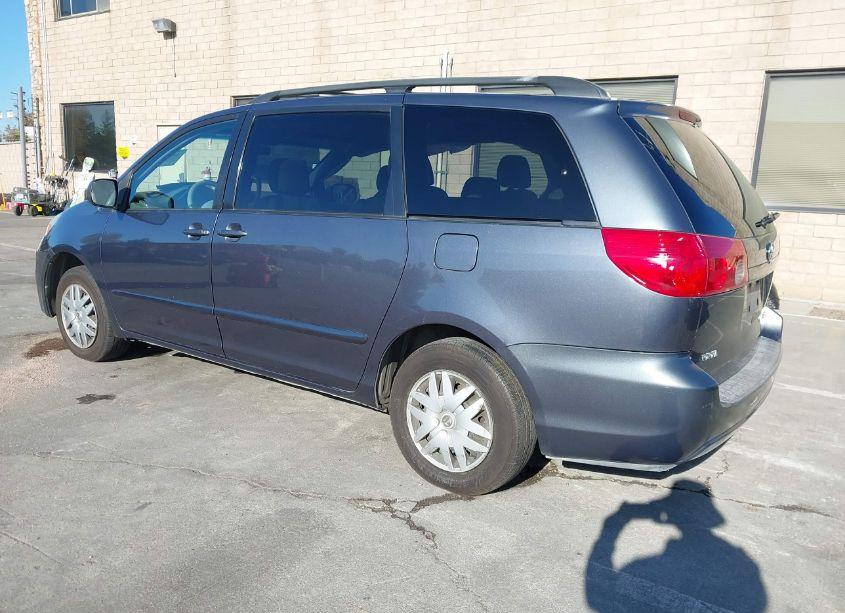 Photo 3 of 2006 Toyota Sienna LE (VIN 5TDZA23C86S443556)