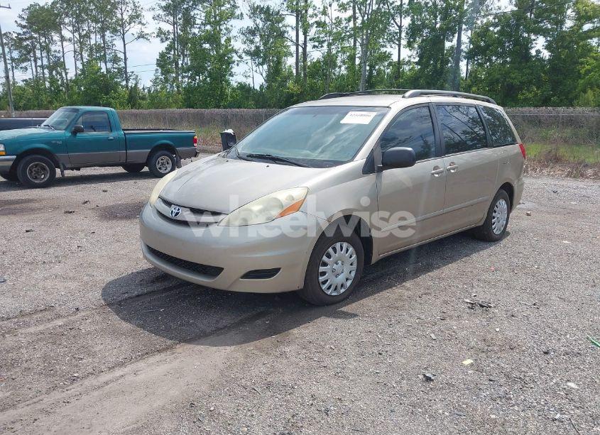 Photo 2 of 2006 Toyota Sienna CE (VIN 5TDZA23C86S445467)