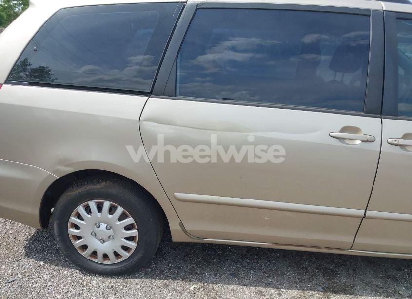 Photo 6 of 2006 Toyota Sienna CE (VIN 5TDZA23C86S445467)