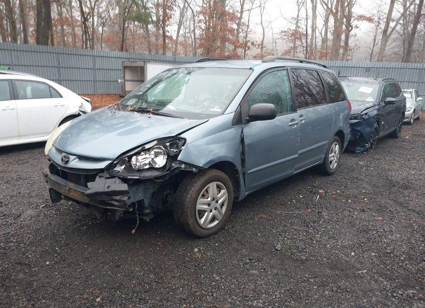 Photo 2 of 2006 Toyota Sienna LE (VIN 5TDZA23C86S451639)