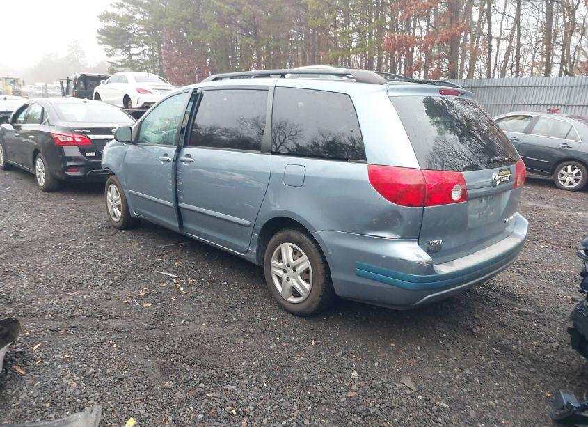 Photo 3 of 2006 Toyota Sienna LE (VIN 5TDZA23C86S451639)