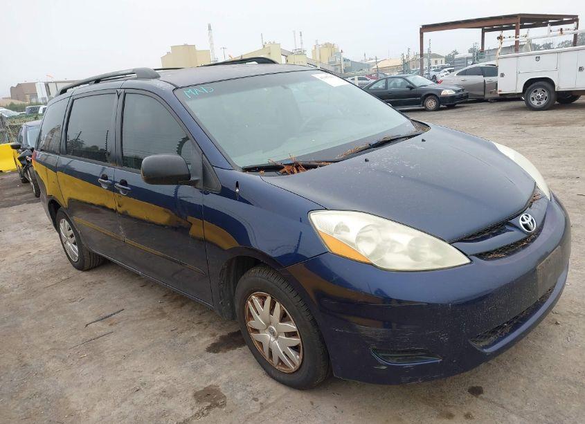 2006 Toyota Sienna CE (VIN 5TDZA23C86S465508) main photo
