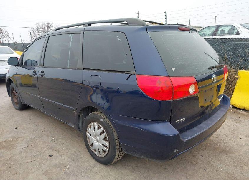 Photo 3 of 2006 Toyota Sienna CE (VIN 5TDZA23C86S465508)