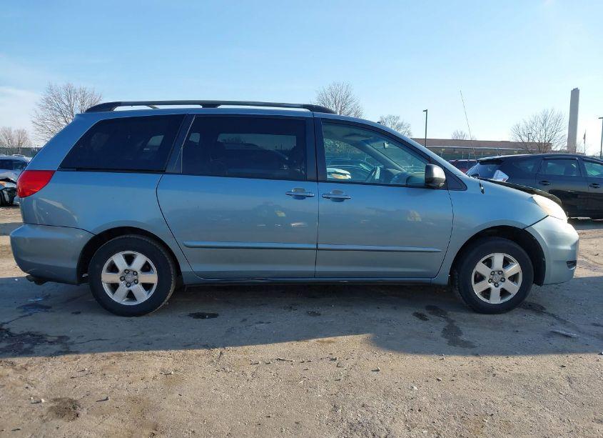 Photo 12 of 2006 Toyota Sienna CE/LE (VIN 5TDZA23C86S485662)
