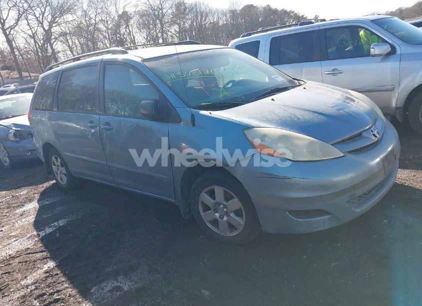 2006 Toyota Sienna LE (VIN 5TDZA23C86S496516) main photo