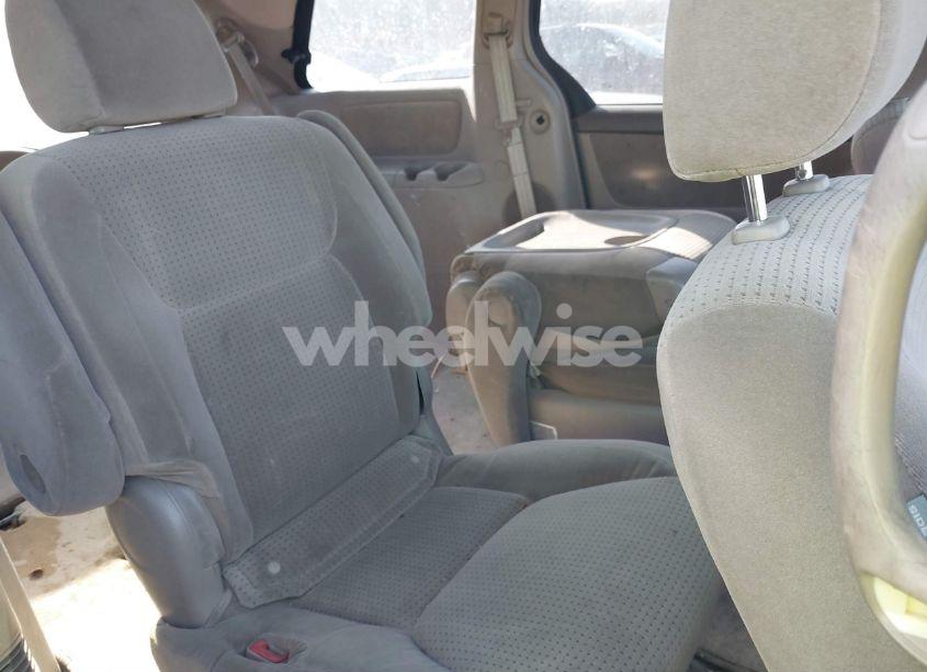 Photo 8 of 2006 Toyota Sienna LE (VIN 5TDZA23C86S496516)