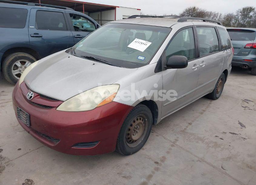 Photo 2 of 2006 Toyota Sienna CE (VIN 5TDZA23C86S519096)
