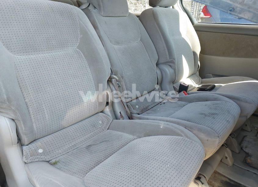 Photo 8 of 2006 Toyota Sienna LE (VIN 5TDZA23C86S521768)