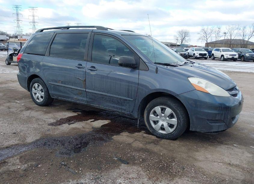 2006 Toyota Sienna CE (VIN 5TDZA23C86S571313) main photo