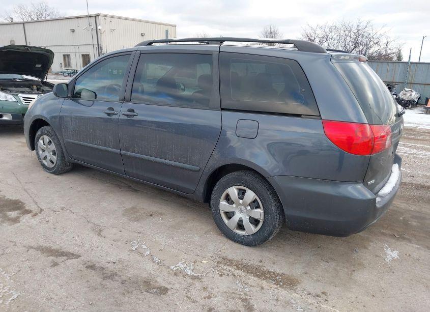 Photo 3 of 2006 Toyota Sienna CE (VIN 5TDZA23C86S571313)
