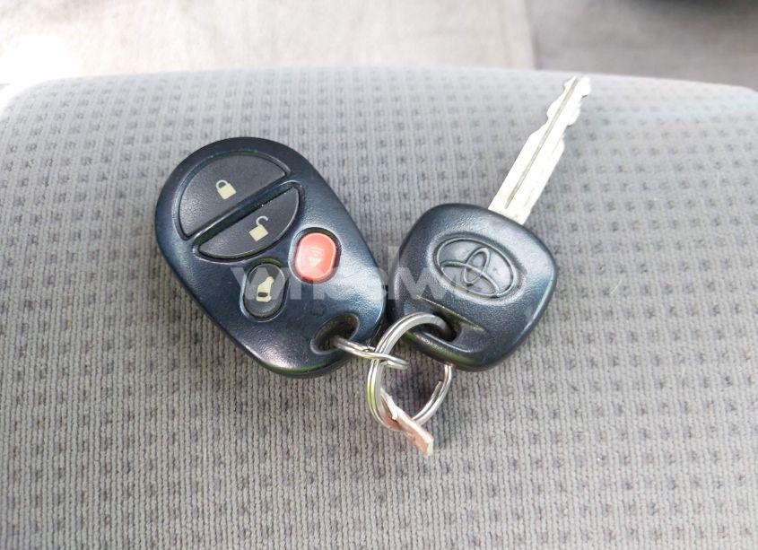 Photo 11 of 2004 Toyota Sienna LE (VIN 5TDZA23C94S018313)