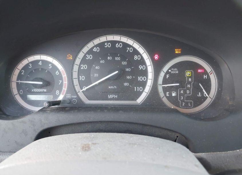 Photo 7 of 2004 Toyota Sienna CE (VIN 5TDZA23C94S034110)