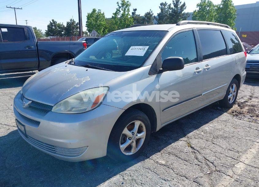 Photo 2 of 2004 Toyota Sienna LE (VIN 5TDZA23C94S037895)